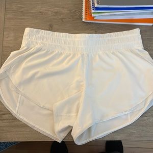 Lululemon Athletic Women’s shorts white